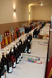 Who judges Wine Competitions |  OK, BJCP guidelines rule for Beer and Mead.  Who rules for Wine...